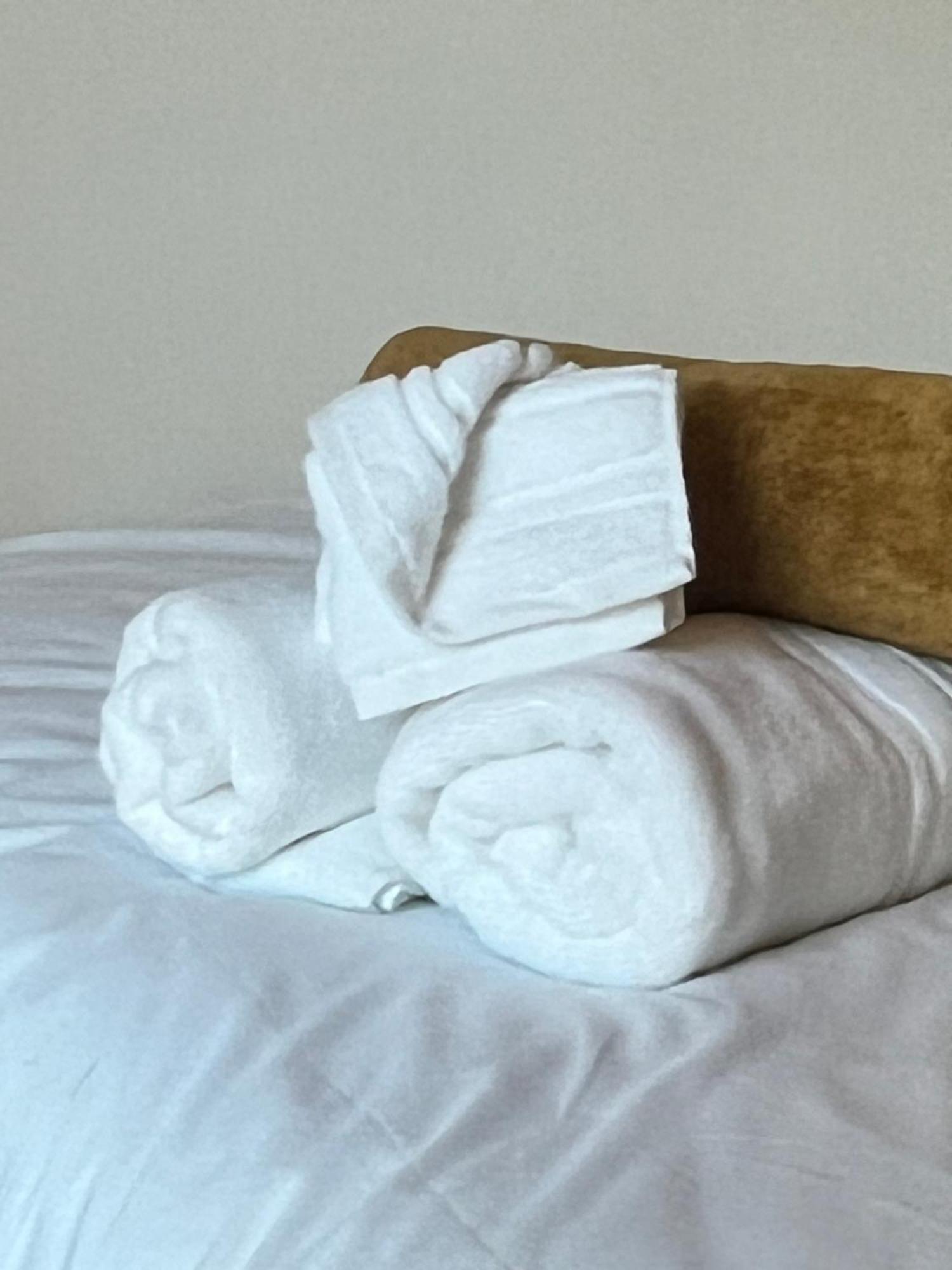 The Parkes A Stylish 3Br House, 5 Mins From Central Birmingham Close To The Edgbaston Stadium, The Hippodrome, Uob, Aston And Bcu, China Town, Kings Heath Bhx Airport And Much More Ngoại thất bức ảnh