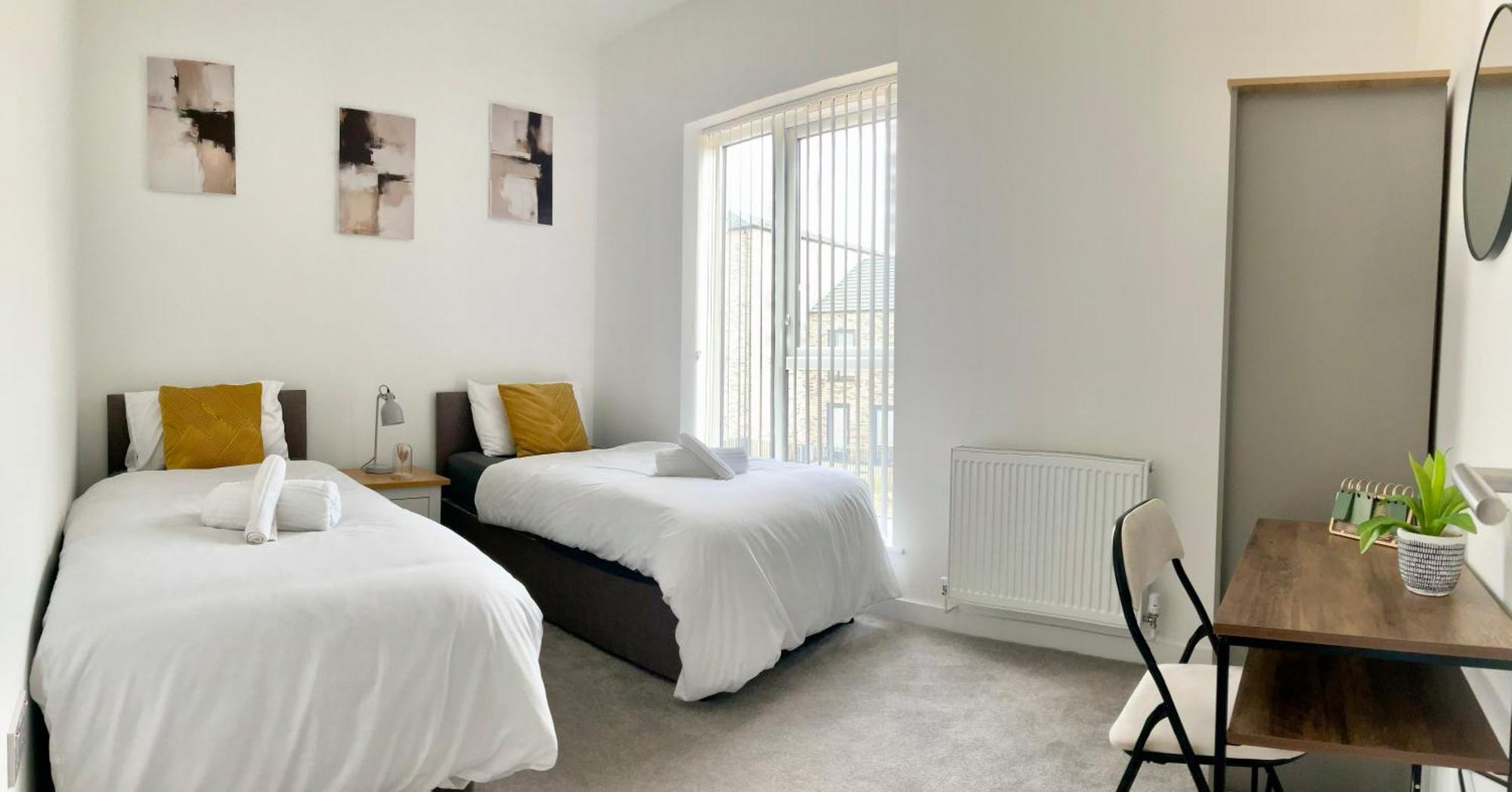 The Parkes A Stylish 3Br House, 5 Mins From Central Birmingham Close To The Edgbaston Stadium, The Hippodrome, Uob, Aston And Bcu, China Town, Kings Heath Bhx Airport And Much More Ngoại thất bức ảnh