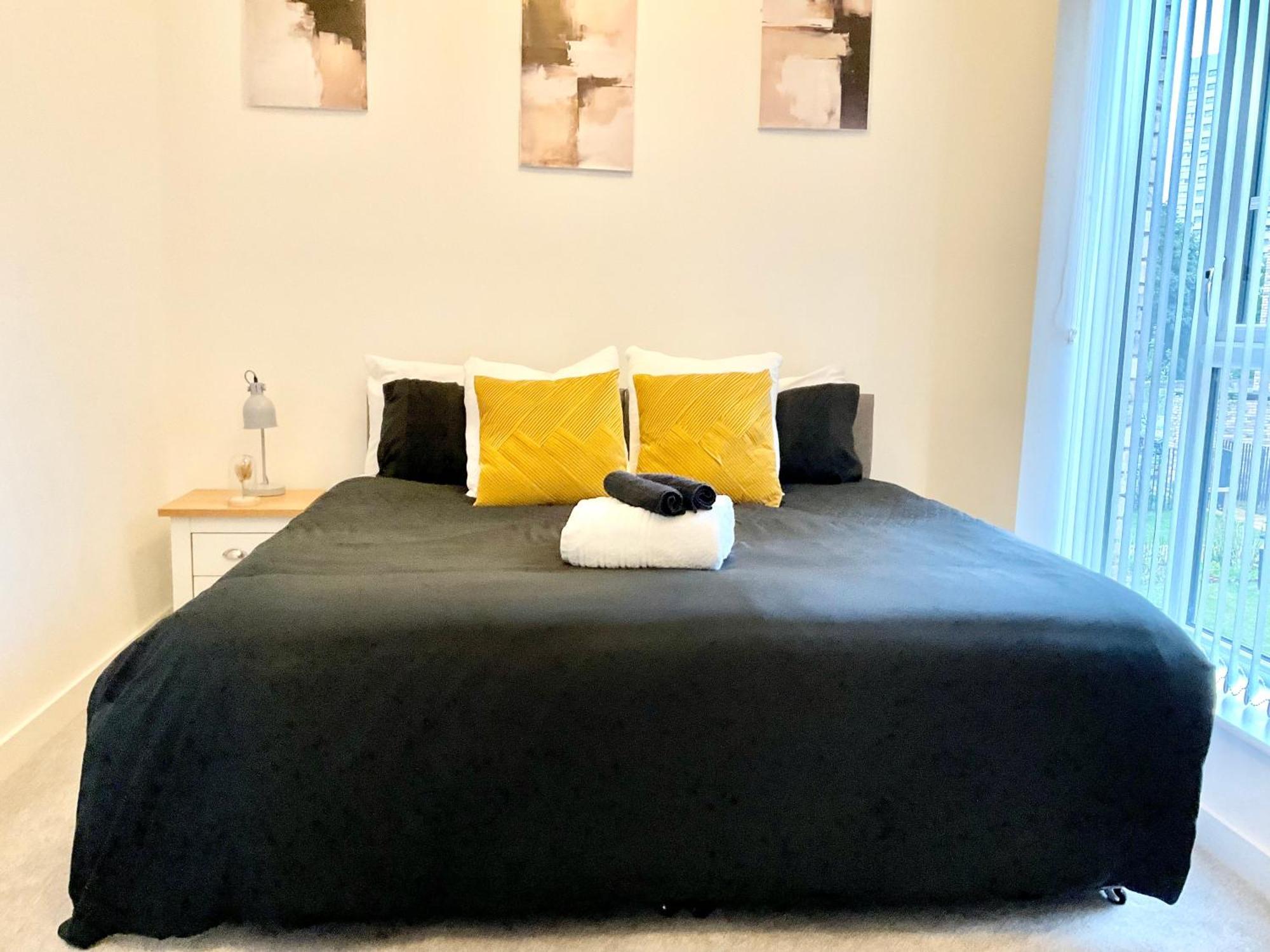 The Parkes A Stylish 3Br House, 5 Mins From Central Birmingham Close To The Edgbaston Stadium, The Hippodrome, Uob, Aston And Bcu, China Town, Kings Heath Bhx Airport And Much More Ngoại thất bức ảnh