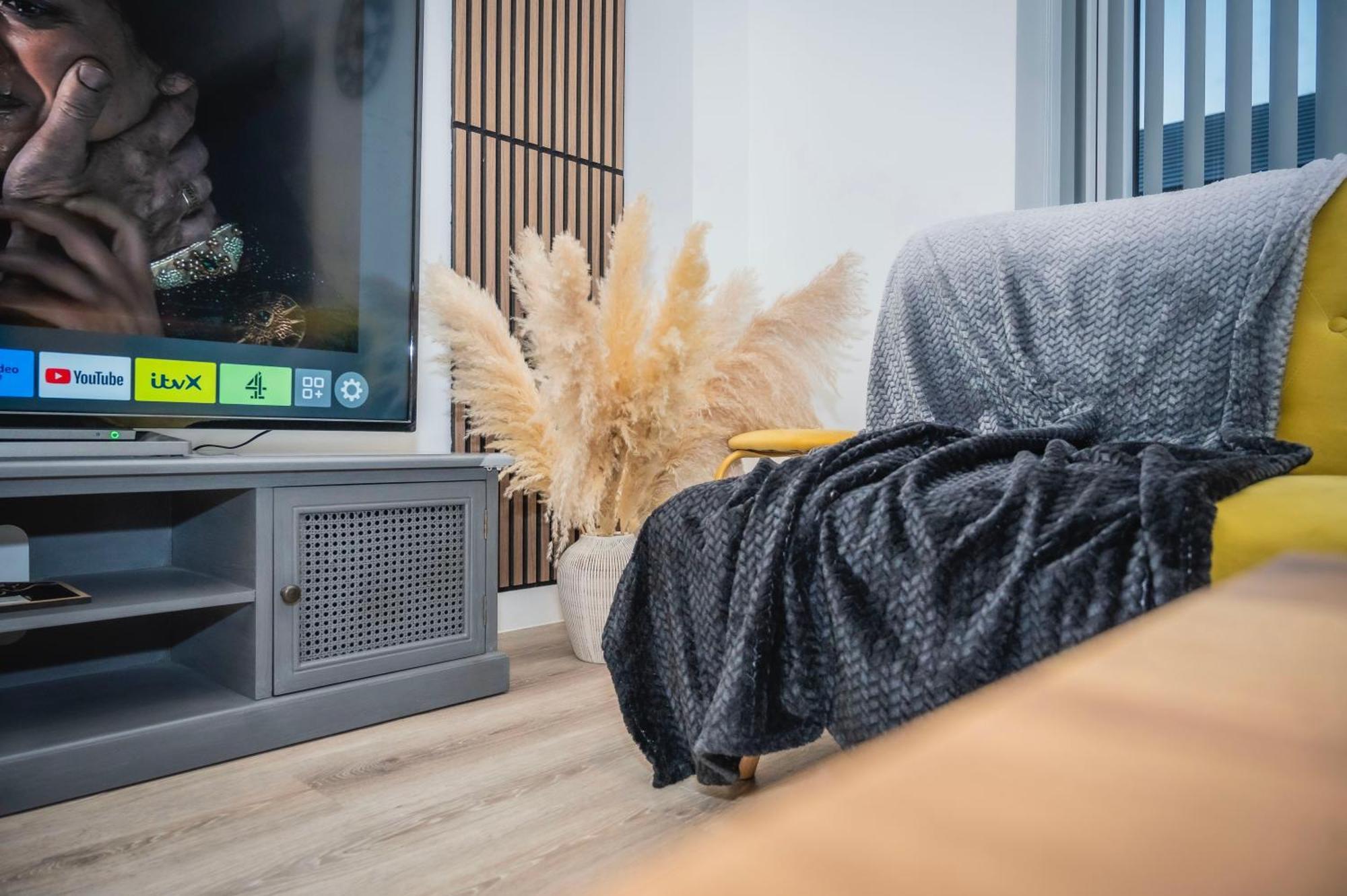 The Parkes A Stylish 3Br House, 5 Mins From Central Birmingham Close To The Edgbaston Stadium, The Hippodrome, Uob, Aston And Bcu, China Town, Kings Heath Bhx Airport And Much More Ngoại thất bức ảnh